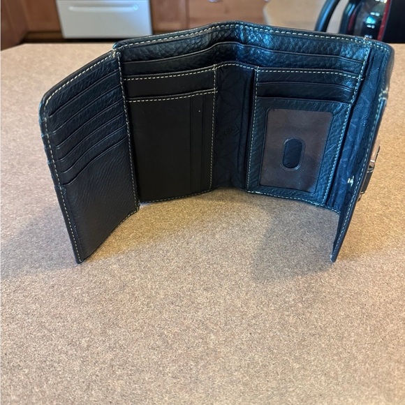 Fossil Black Tri-Fold Wallet - Picture 5 of 8